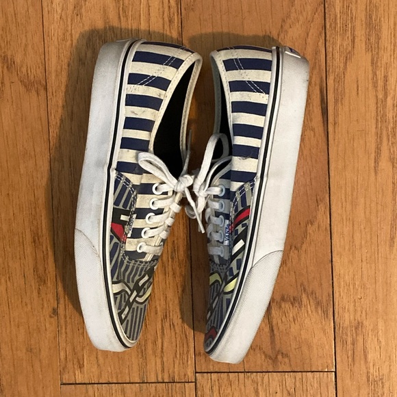 Vans - Picture 2 of 3